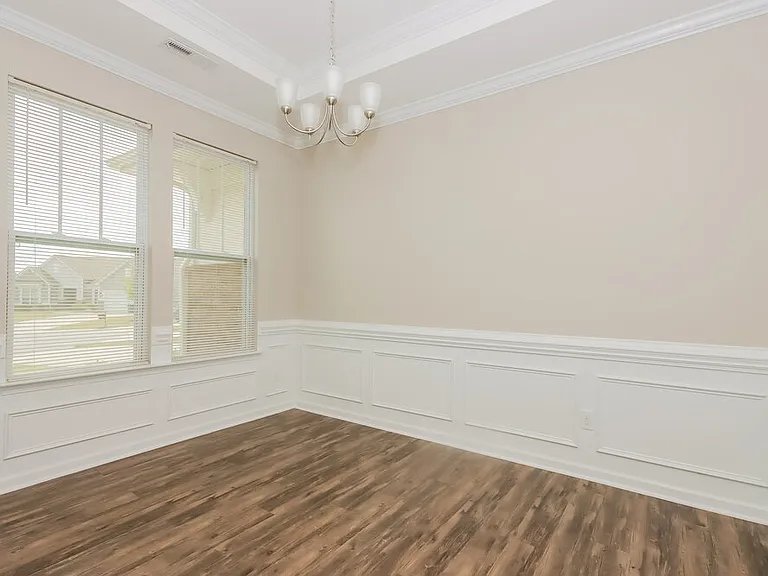 1326 Aurora Ct — Photo 7