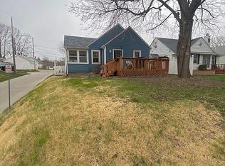 1515 34th St, Moline, IL 61265