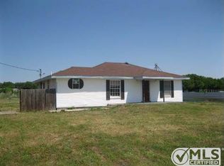 320 West St, Nevada, TX 75173