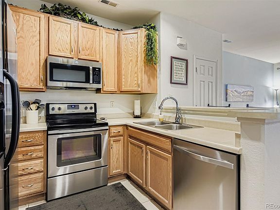 3rd image of 8320 Stonybridge Circle