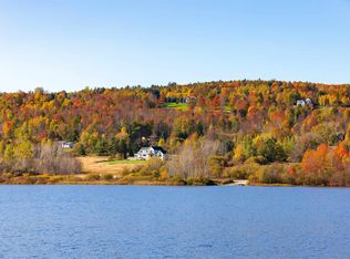 4718 Oak Hill Rd, Saint George, VT 05495