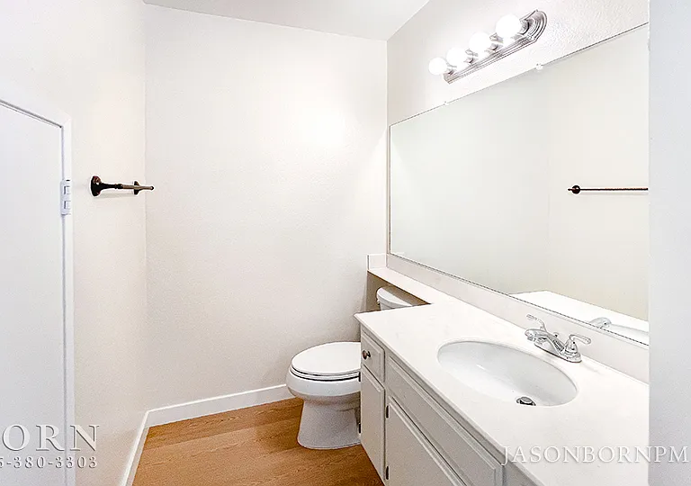 1815 Tipperary Ln — Photo 10