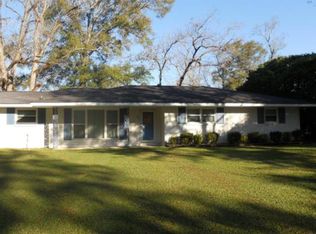 860 W Cherokee St, Centreville, MS 39631