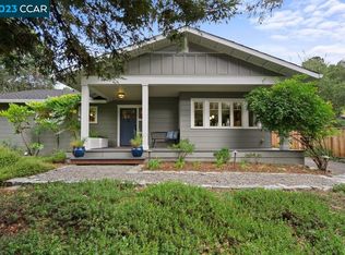 208 Glorietta Blvd, Orinda, CA