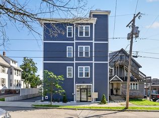 222 Arlington St #2B, Quincy, MA 02170