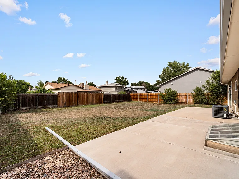 911 Candytuft Blvd — Photo 23