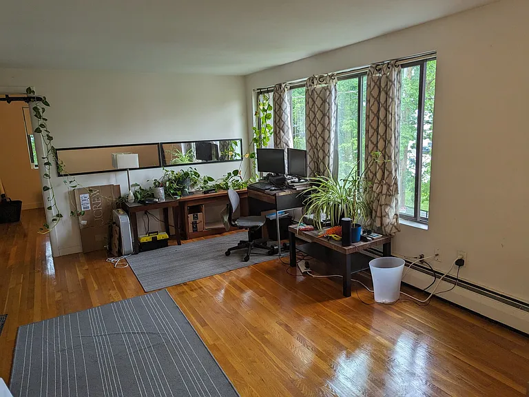 189 W Wyoming Ave #25 — Photo 2