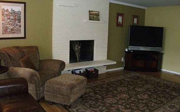 3rd image of 28 E Tietan St