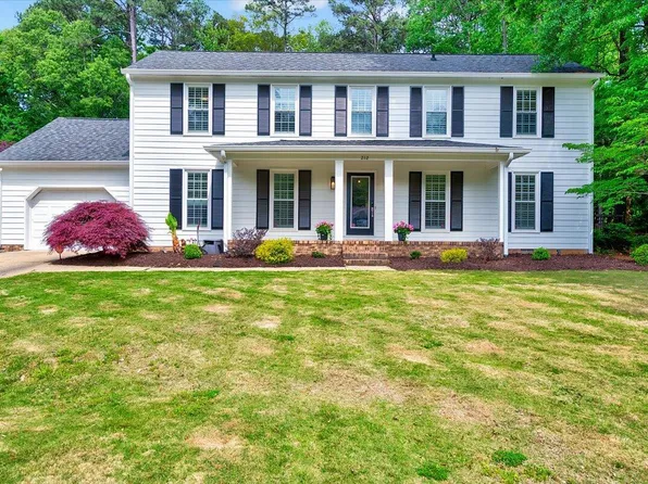 212 Ronaldsby Dr, Cary, NC 27511