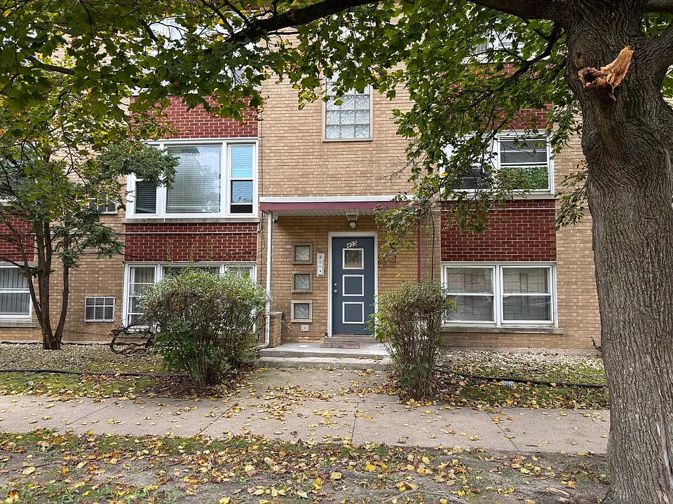 405 E 109th St #103