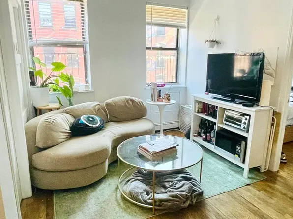 171 Attorney Street 2A image 1 of 5
