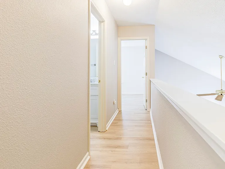 348 Atherton Dr — Photo 15