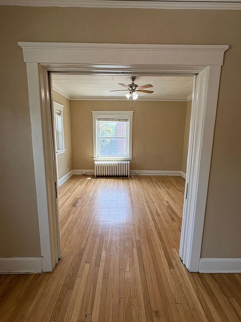 Dewey Apartments (3301 Dewey Ave.) — Photo 4
