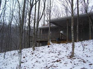 595 Red Bird Dr, Hayesville, NC 28904