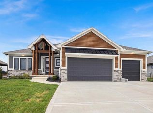 4717 NE Freehold Dr, Lees Summit, MO 64064