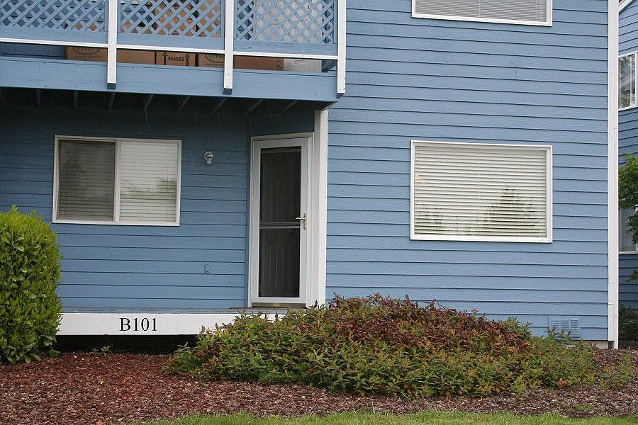 1st image of 537 NE Ellis Way APT B101