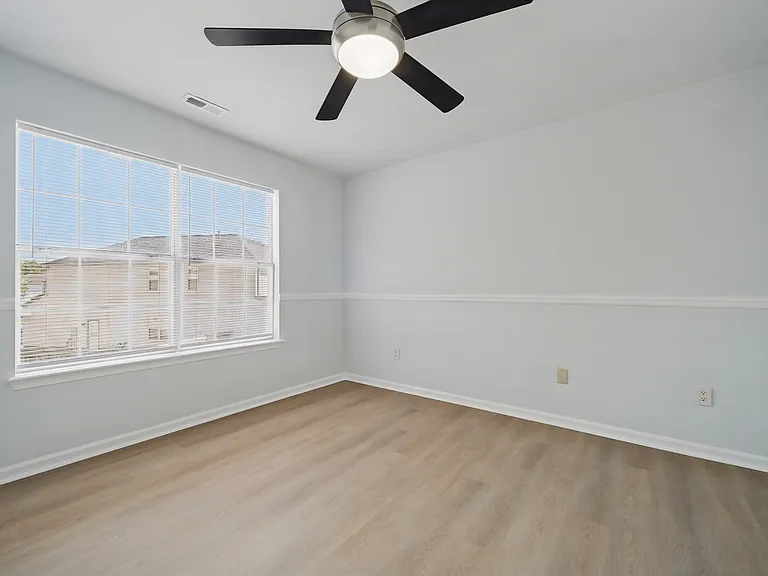 1578 Winthrope Dr — Photo 25