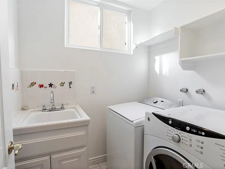 2012 Mathews Ave #C — Photo 31