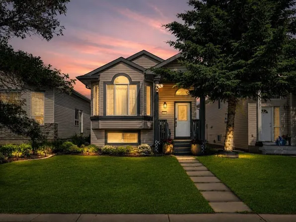 7237 W Laguna Way NE, Calgary, AB T1Y 7B9