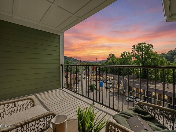 2nd image of 329 Ownby St #1401