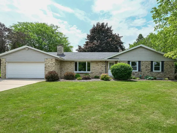 10659 Bridge STREET, Cedarburg, WI 53012
