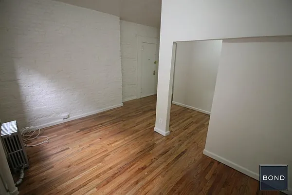 Rented by Bond New York | media 13