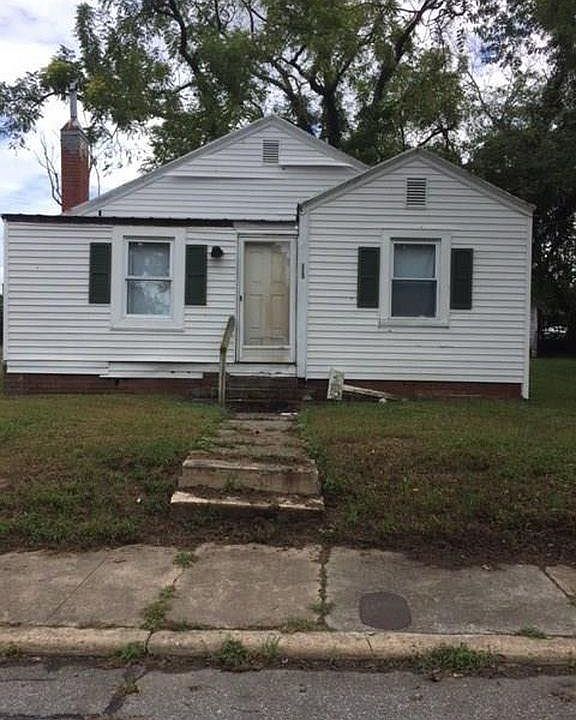 1st image of 113 Arlington St