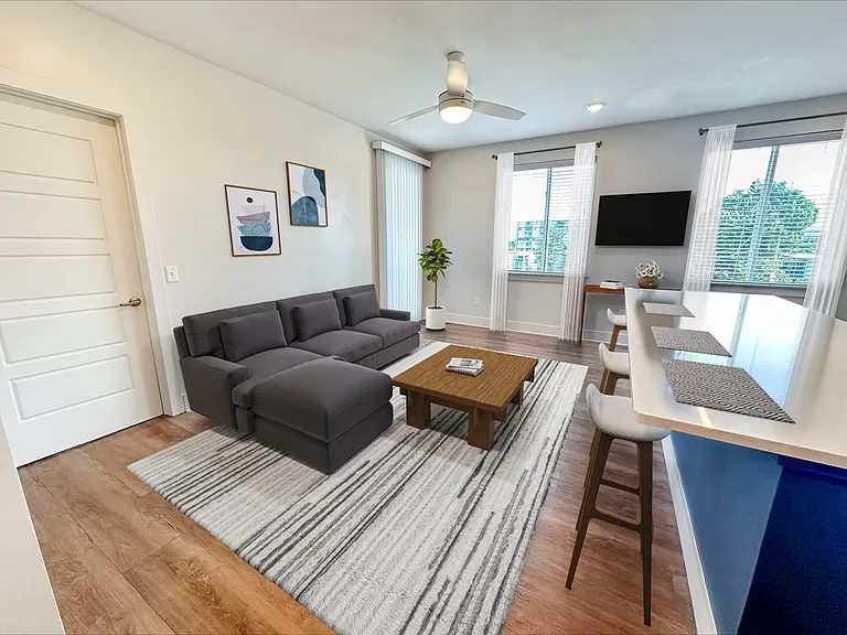 The Rise Apartments — Photo 15