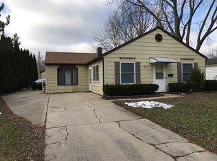 74 Stratford Rd, Montgomery, IL 60538