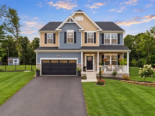 5040 Chalfant Ln, Gibsonia, PA 15044