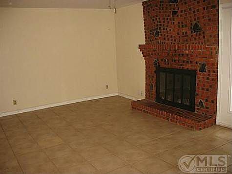 5th image of 404 John Vernon Ln