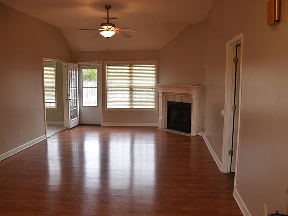 3rd image of 24 Ivy Hill Dr
