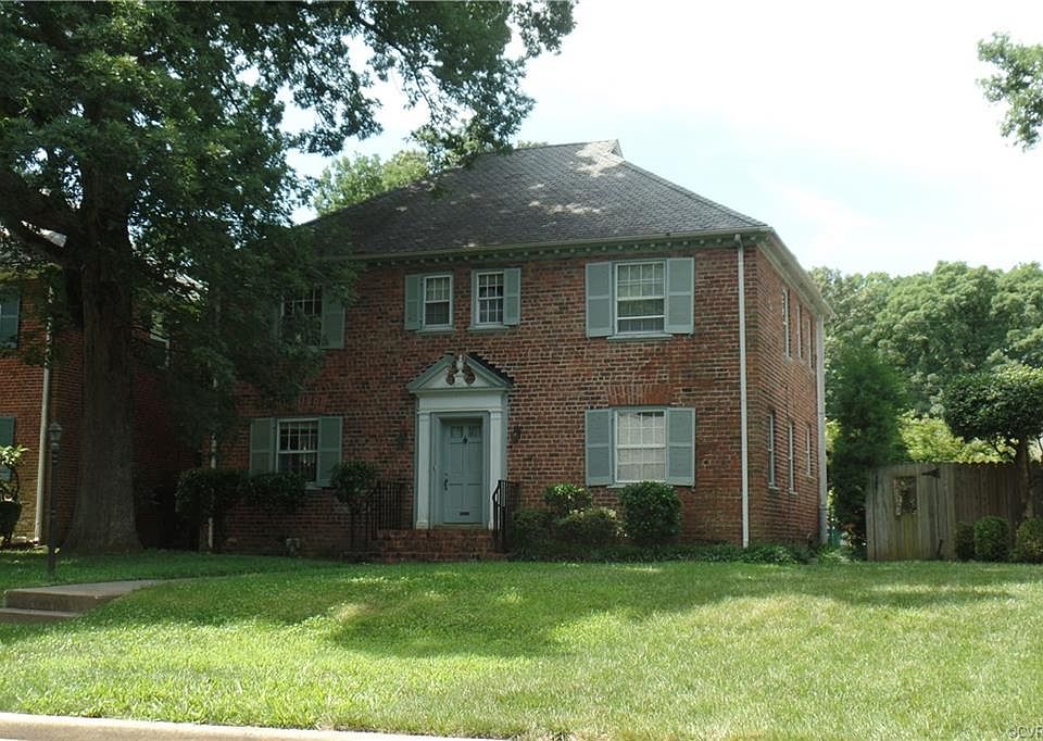 2nd image of 4411 Bromley Ln