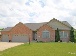 410 Westminster Rd, Germantown Hills, IL 61548