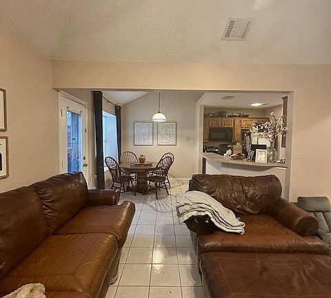 3rd image of 2148 Sunstone Dr