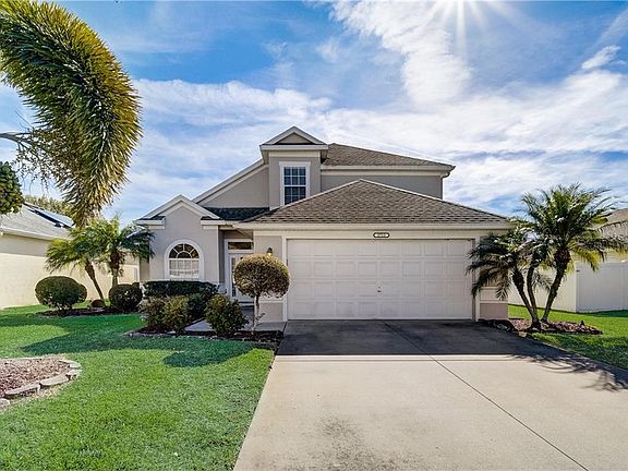 2nd image of 2712 Herons Landing Dr