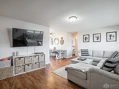 425 Kirk Ln