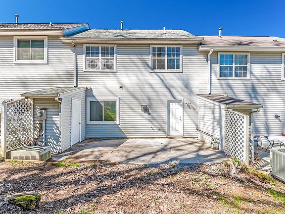 5th image of 113 Hanover Pl #113