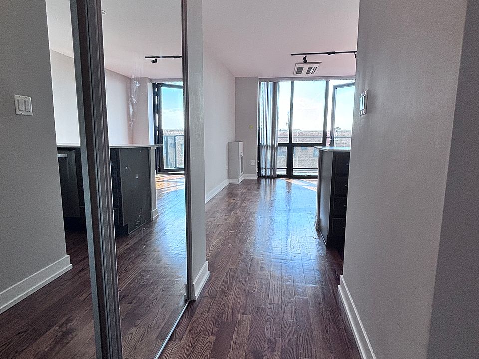 1st image of 5910-12 N Sheridan Rd #506