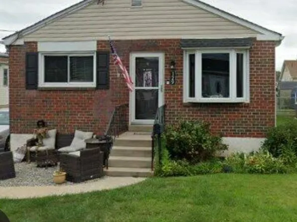 129 E Maple Ave, Brookhaven, PA 19015