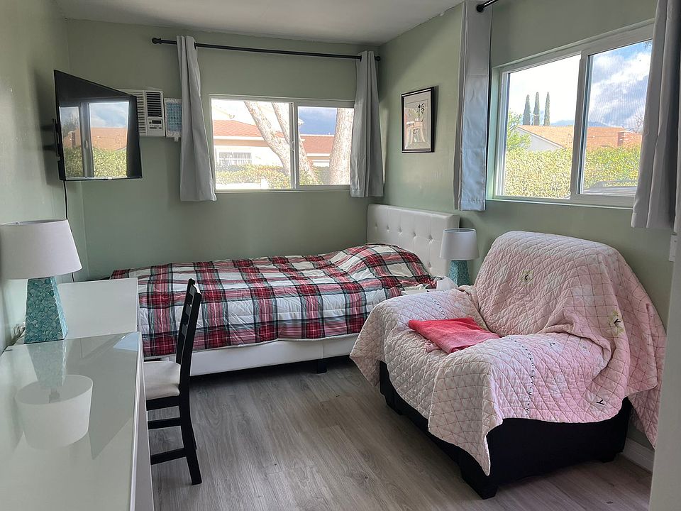 1st image of 6336 Temple City Blvd #3