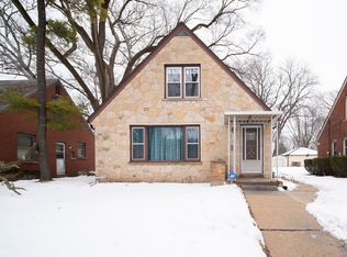 6122 N 40th St, Milwaukee, WI 53209