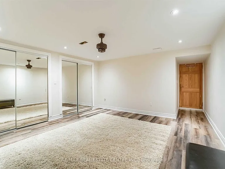 41 Clearside Pl — Photo 38