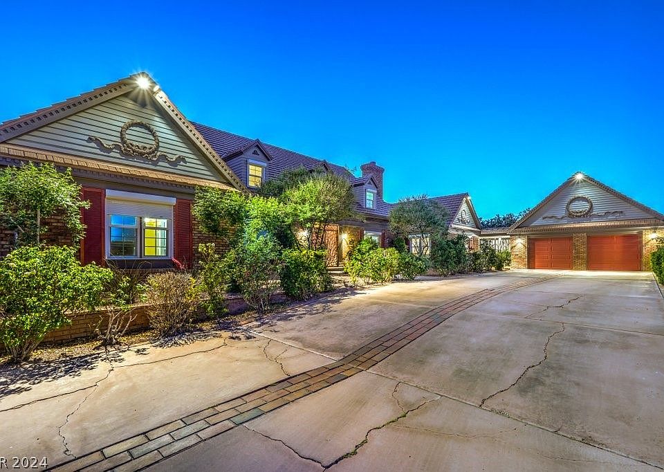 2930 Blaney Ct, Las Vegas, NV 89121 | Zillow