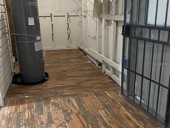 2nd image of 504 SW Fort King St