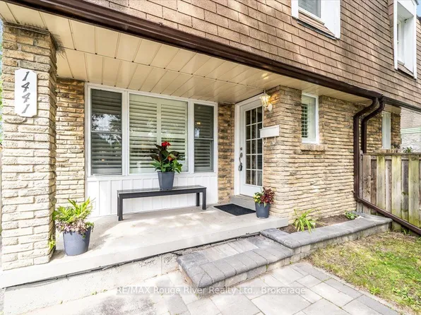 1441 Wecker Dr, Oshawa, ON L1J 6N1
