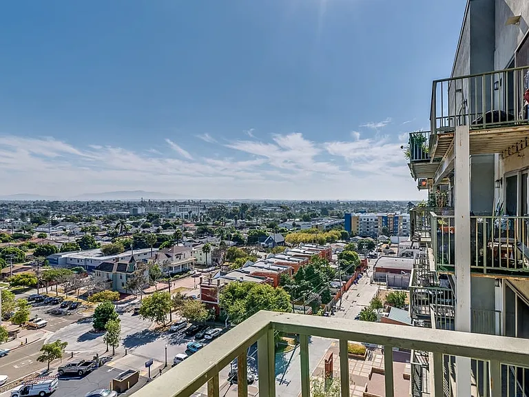 Bayview Tower Condominiums — Photo 13