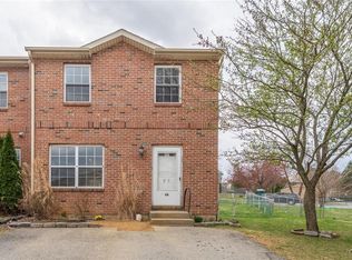 98 Cobblestone Ct, Alburtis, PA 18011