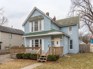 424 7th St, West Des Moines, IA 50265