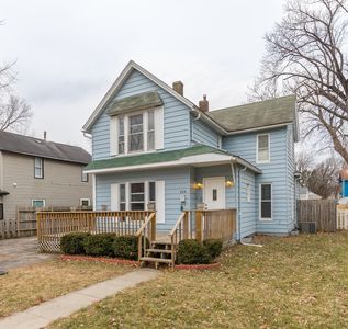 424 7th St, West Des Moines, IA, 50265